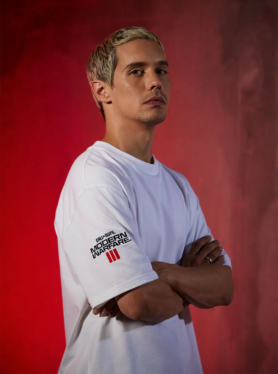MWIII Stealth T-shirt - Image 4