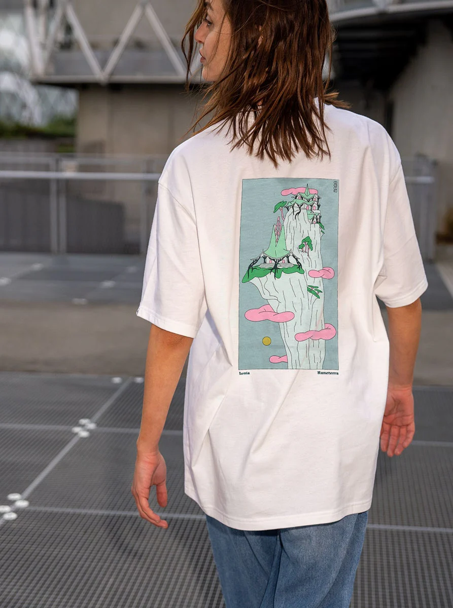 Ionia T-shirt - Image 6